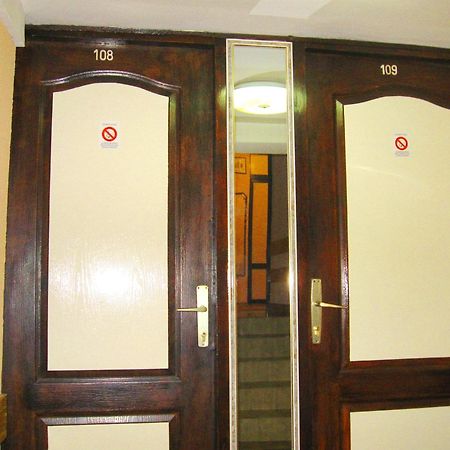 Amfora Rooms Caribrod Dimitrovgrad Esterno foto