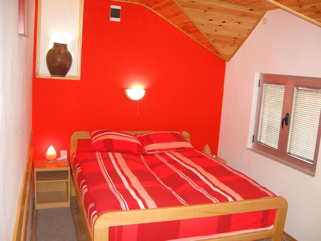 Amfora Rooms Caribrod Dimitrovgrad Camera foto