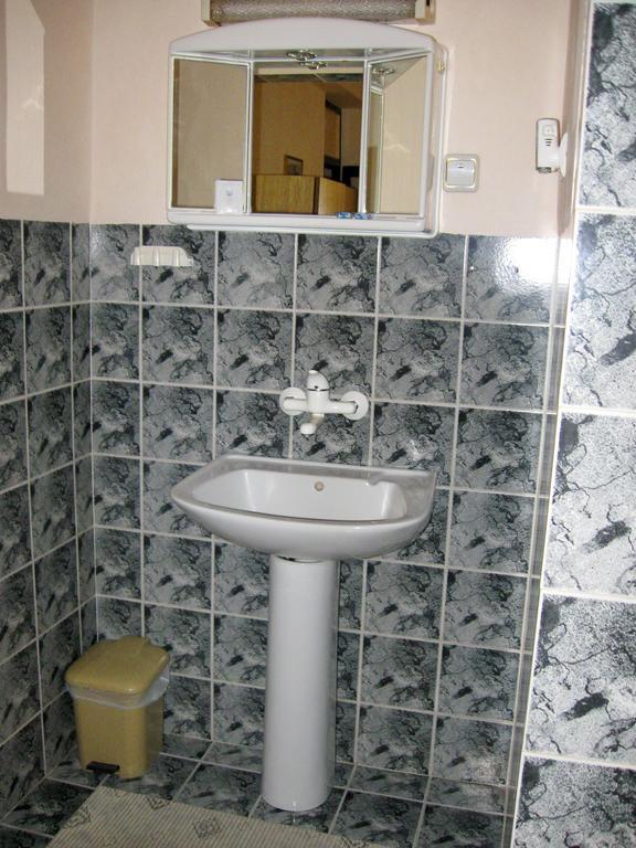 Amfora Rooms Caribrod Dimitrovgrad Camera foto