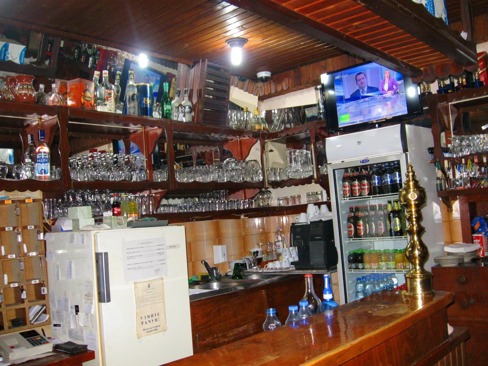 Amfora Rooms Caribrod Dimitrovgrad Esterno foto