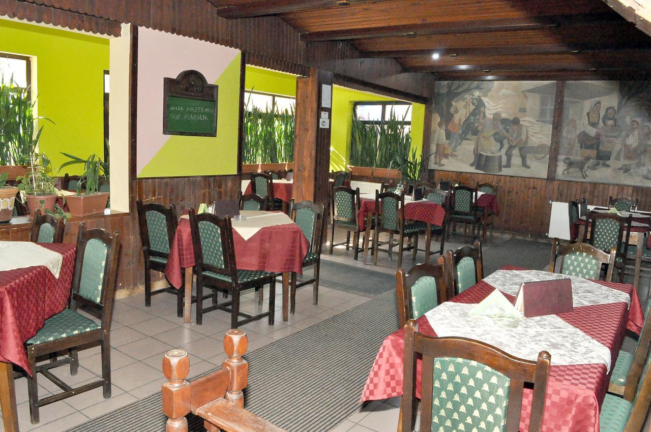 Amfora Rooms Caribrod Dimitrovgrad Esterno foto